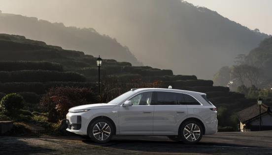 6c854a9017e5ada15cbd07f36ed35ba9