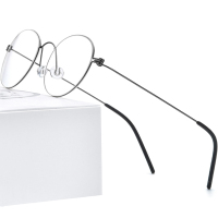 Hc58b108bbf4e4e028e5b858765341694D