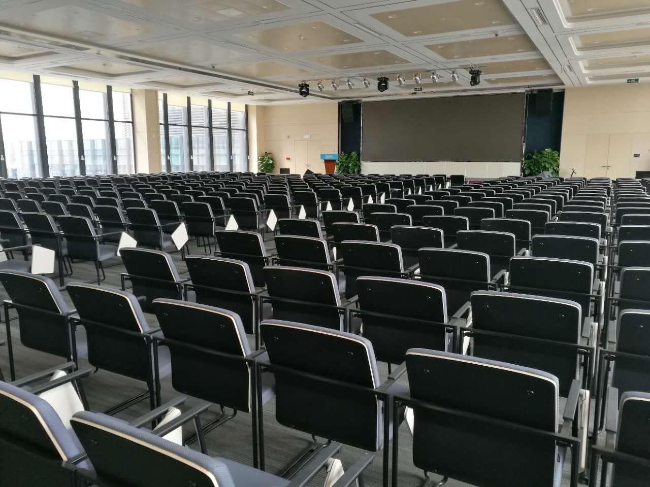 广州立白集团会议室