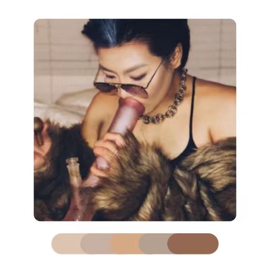 Chen is often described as an over the top person with a vividly sparkling personality. She prefers to think she has an effect of Sativa with the tiniest hint of Indica to people. After getting BS in Psychology and Sociology from University of Colorado Boulder (GO BUFFS), she came back to China and worked in Tsinghua University to do branding, where the tight environment didnt suit her well, so she decided to finally pursue her longing dream of being part of the green industry. She started with  working as a BD/regional marketing manager in vaping industry for some years, where she did amazing job(she insisted to add this legendary comment). She’s finally here pursuing her dream for good.