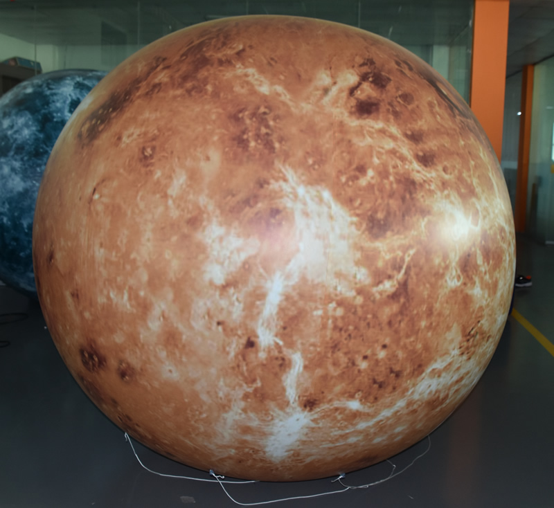 InflatableVenusPlanetBalloon-2