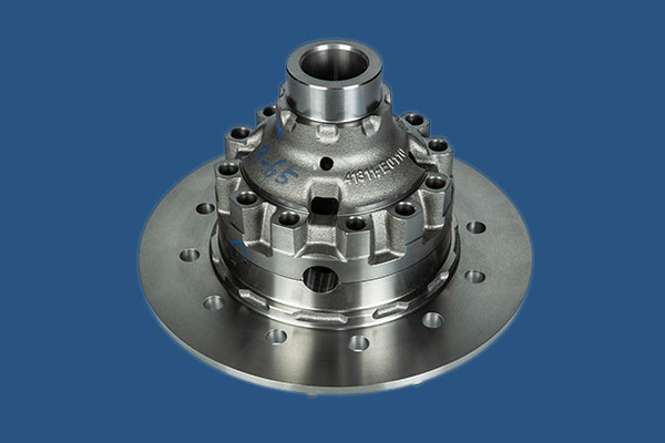 我司产品主要供于本田（HONDA）和丰田（TOYOTA）。其中本田涡轮增加进气壳为铸铝产品。该涡壳的作用是将叶轮传给液体（或气体）的动能转化为压力能。外形类似渐开线，叶轮的轴心偏向一边。进气口从叶轮轴心进入，在离心力的作用下吹出到涡壳边缘的出口。该产品内部质量要求严格,我司在生产过程中,采取了各项工艺措施,使铸件避免缺陷。