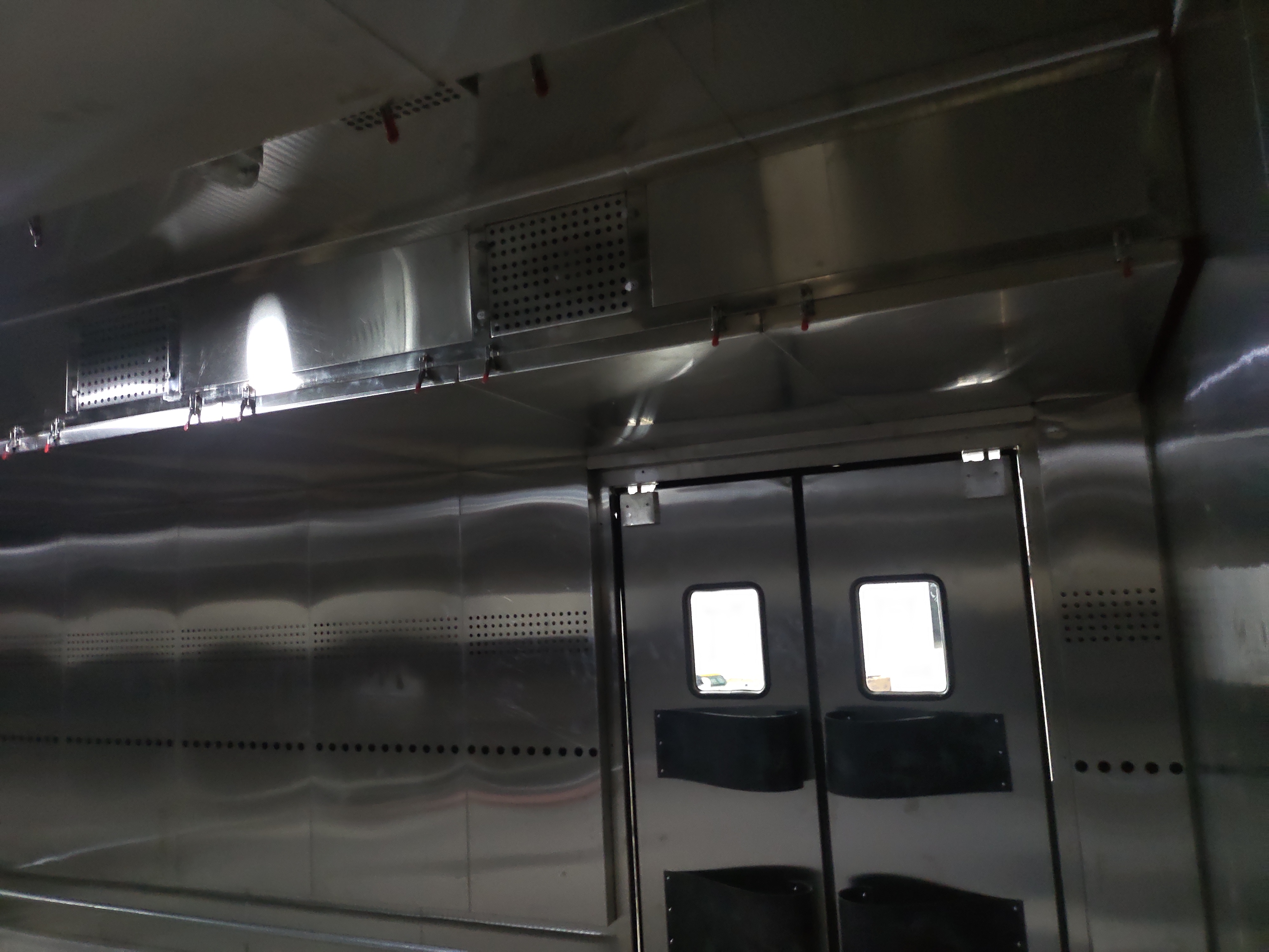 daniil-silantev-UIcBEy5TDTA-unsplash