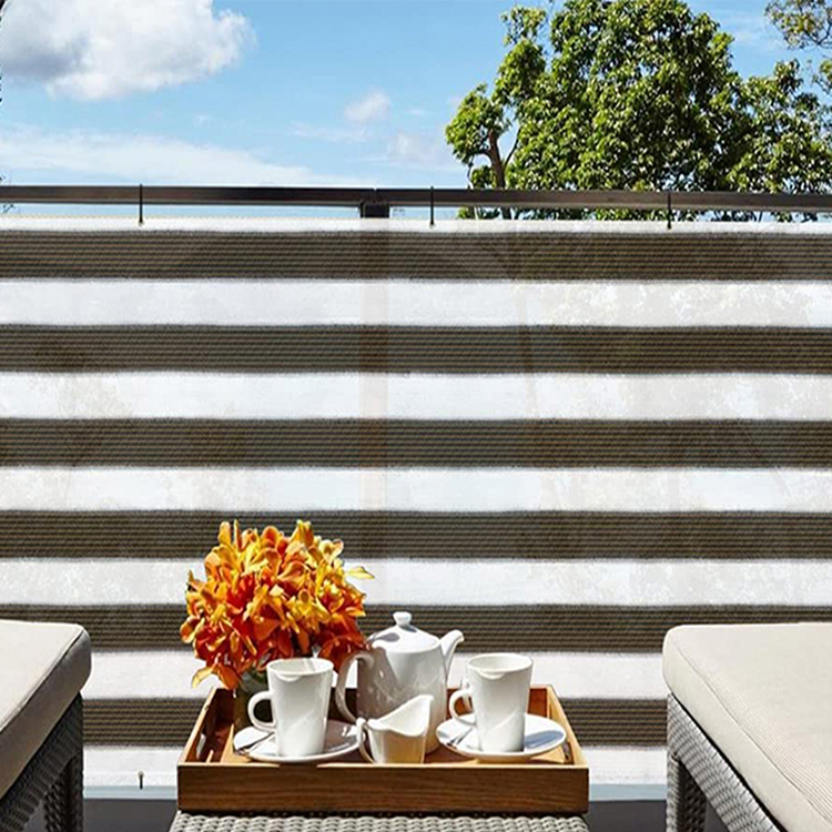 grownstripedbalconyprivacyscreen-04