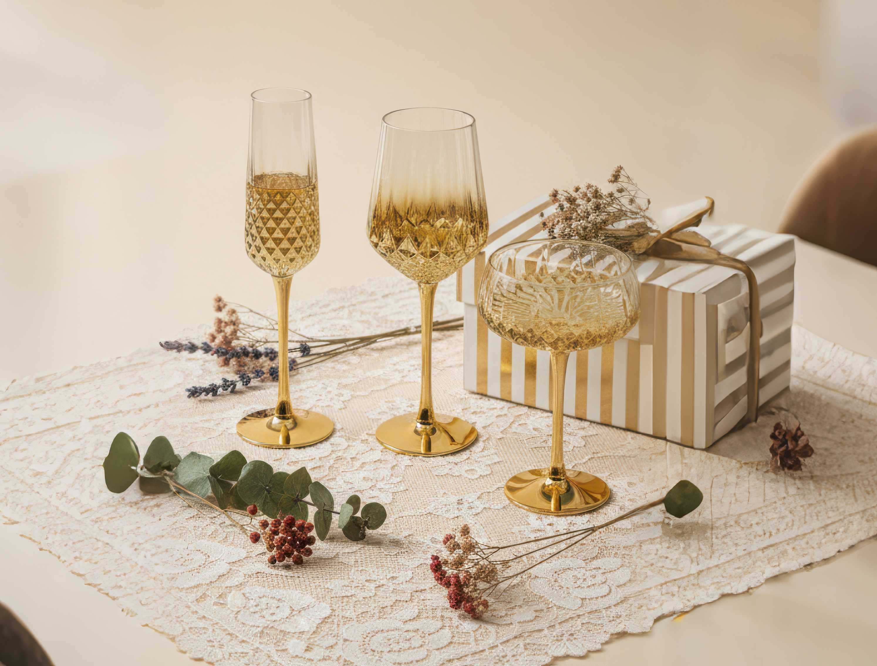 Wine Glass & Barware