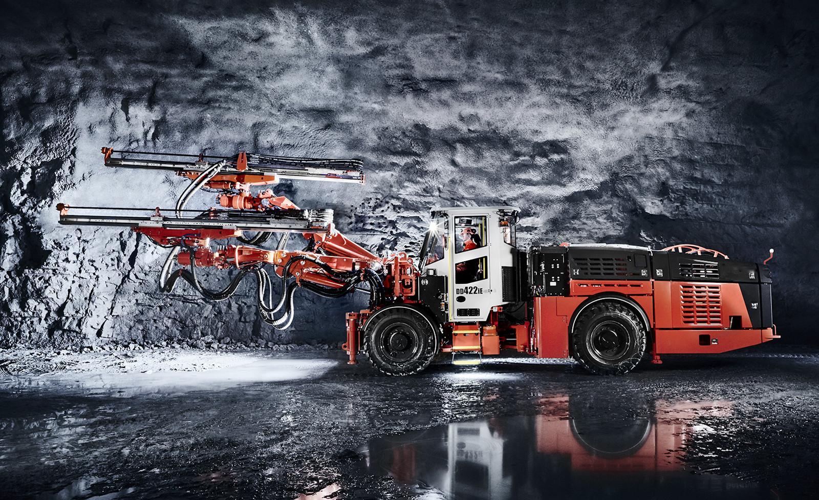 Highway tunnel excavation