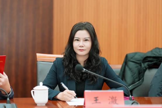 46326af184e2f88f7c7b1f46cbebad64