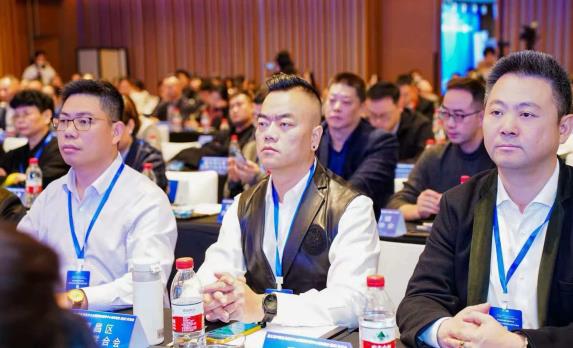 0391bc43fb375ac275a985f574b8c164