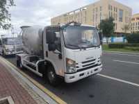 АвтобетоносмесительISUZU3m³混凝土搅拌车