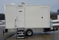 4-Station-Laundry-Trailer-for-sale