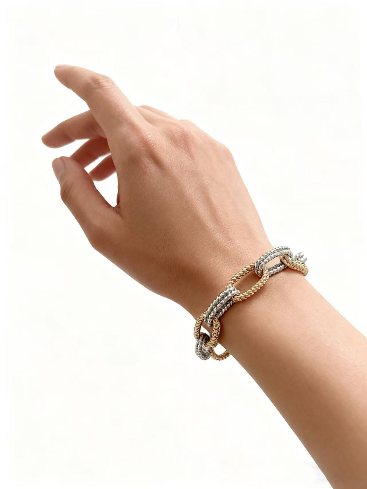 首页图片-B-A-132GD-SR的模特图2