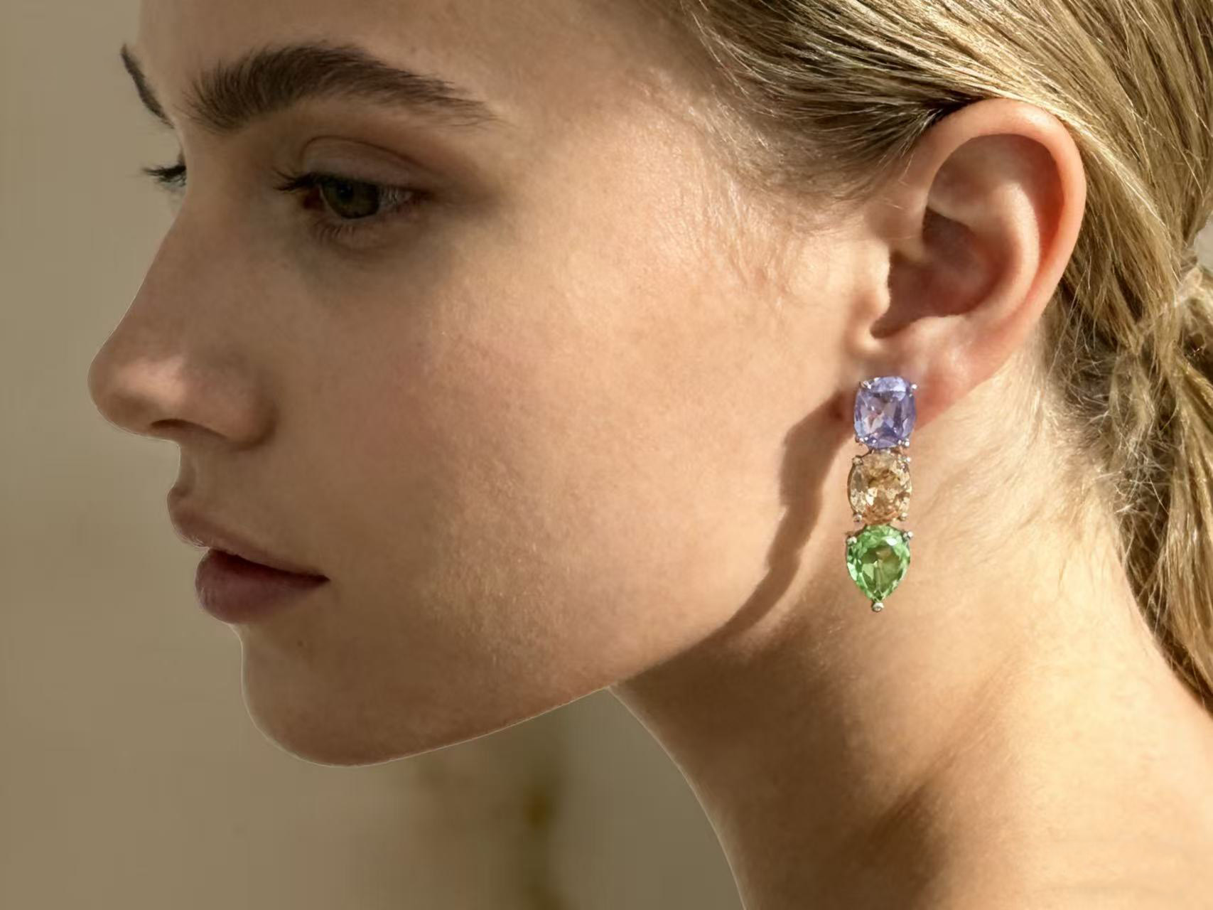 首页图片-E-B-299CS的模特图1