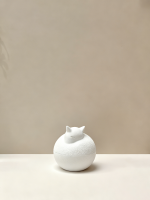 蜷缩小猫宠物陶瓷骨灰盒