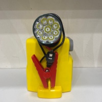 PortableCarJumpStarterWithLight02