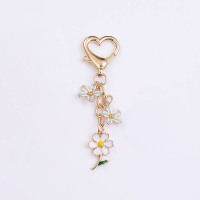 彩色蝴蝶金属钥匙扣甜美爱心龙虾扣挂-白色小花