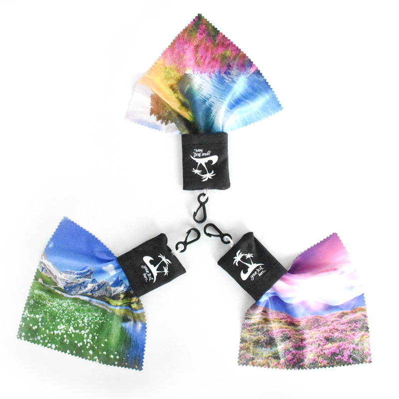 KeychainMicrofiberCleaningClothLensWithCarabiner