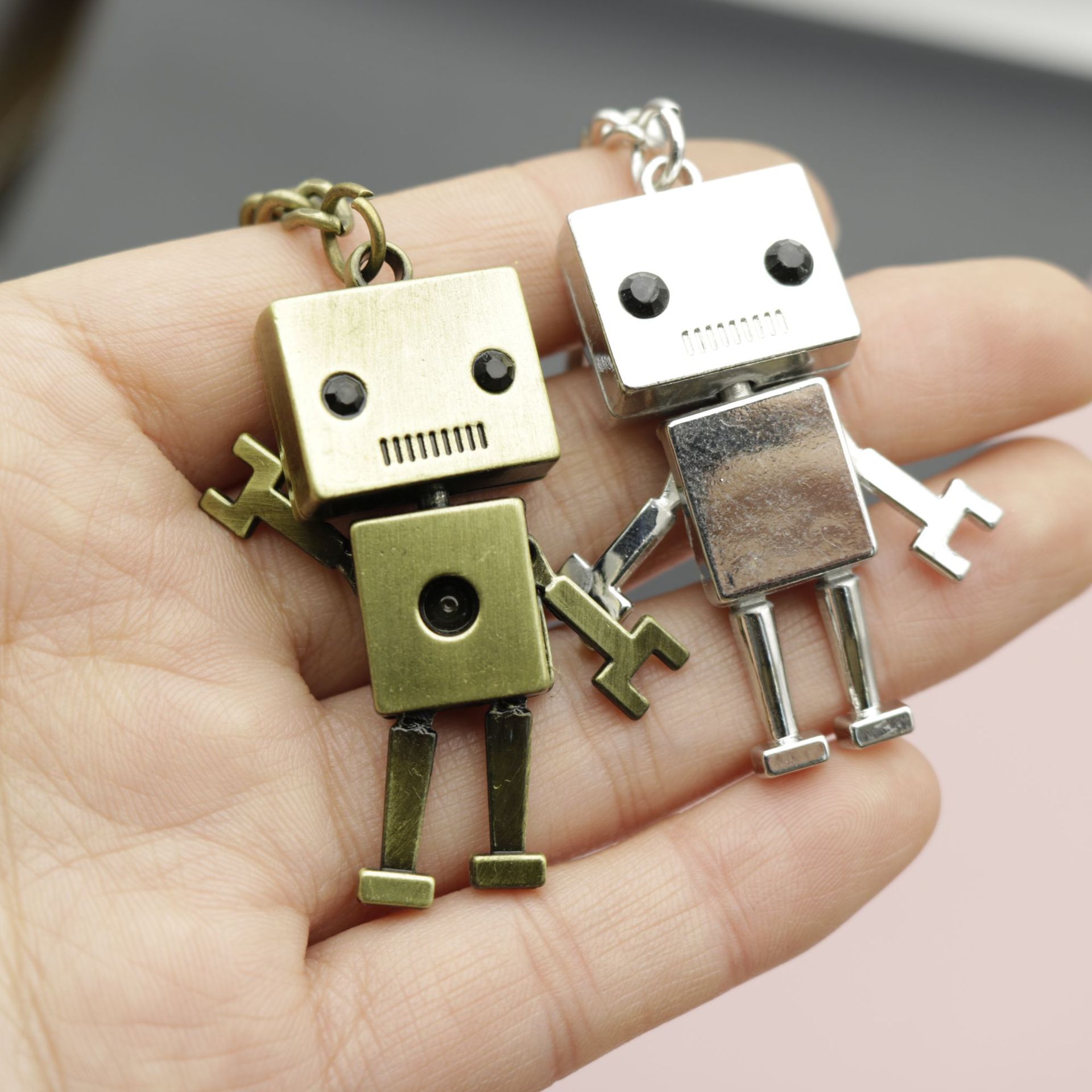 customRobotKeychain