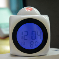 LCDProjectionDigitalClock