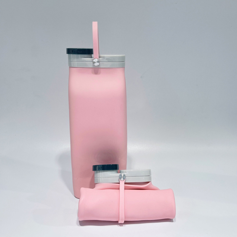 customCollapsibleWaterBottle