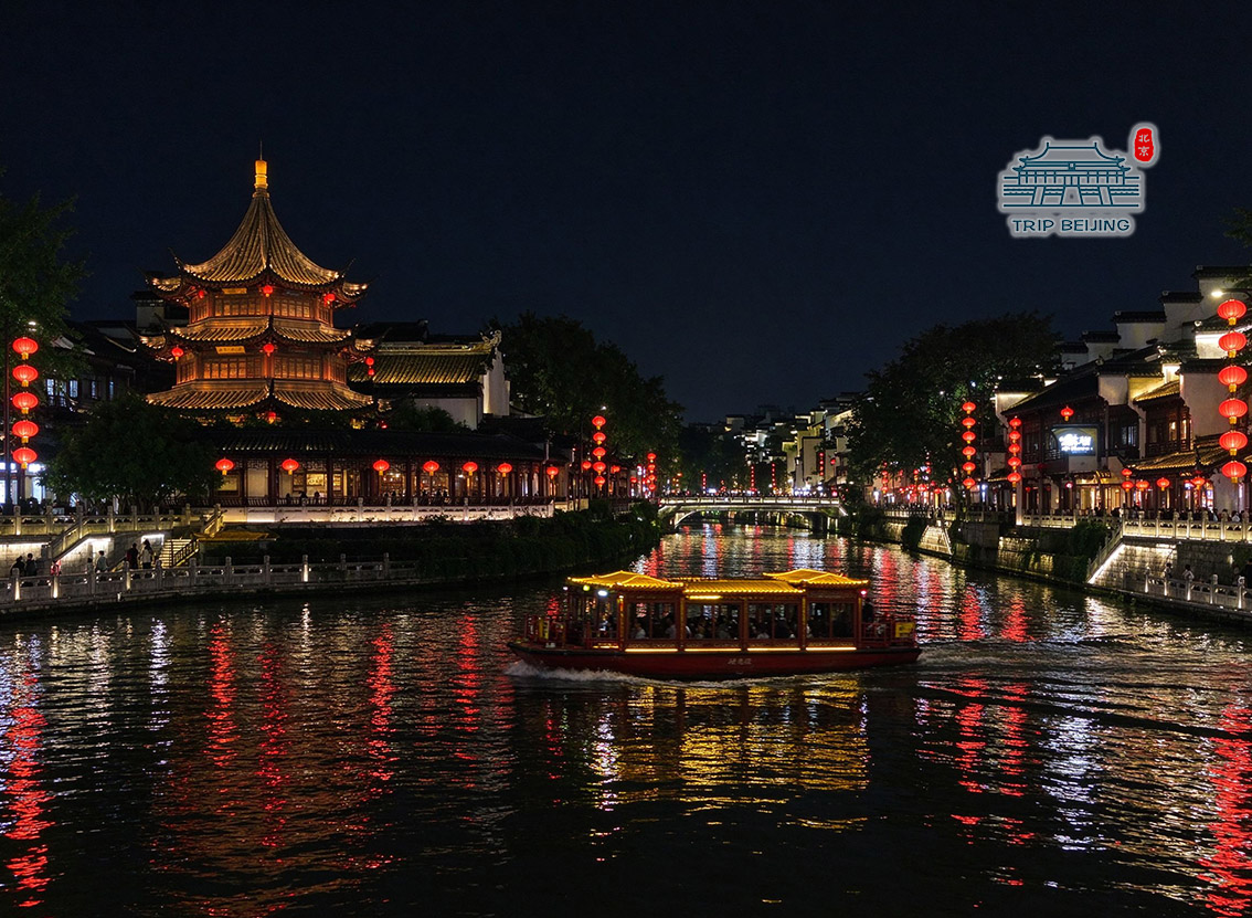 夫子庙秦淮河夜景游船