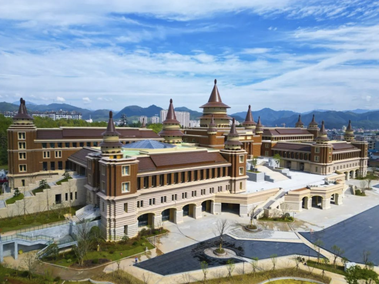 ”中国木制玩具城“ 的进阶密码：适老玩具成新宠 海外兴起木玩风