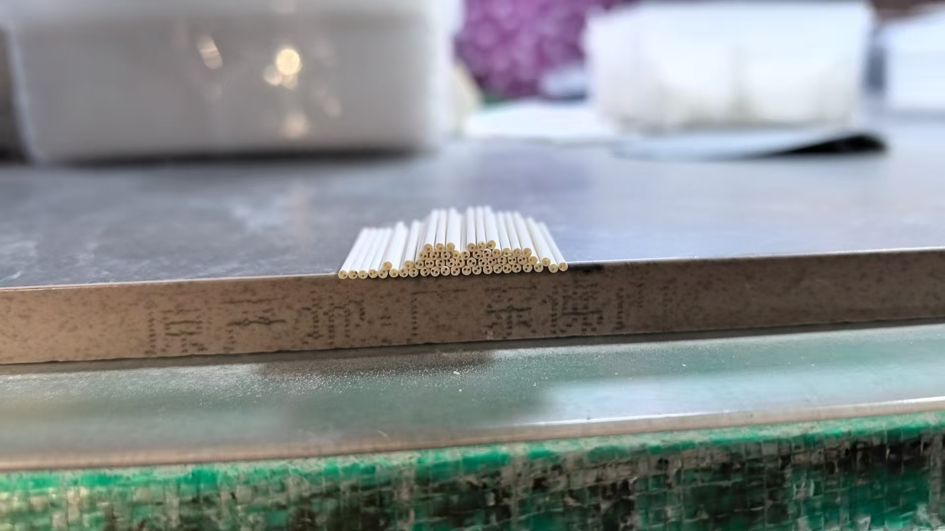 1mm尖端单孔和双孔氧化镁管-微信图片_20260227150209_715_908