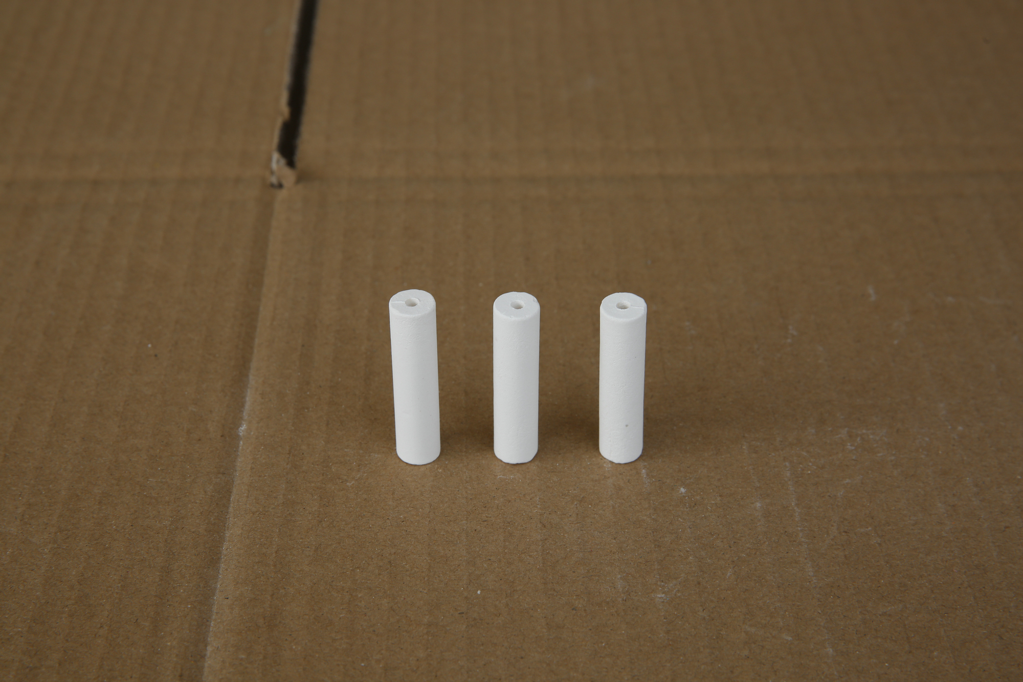 单孔氧化镁管-_63A6825