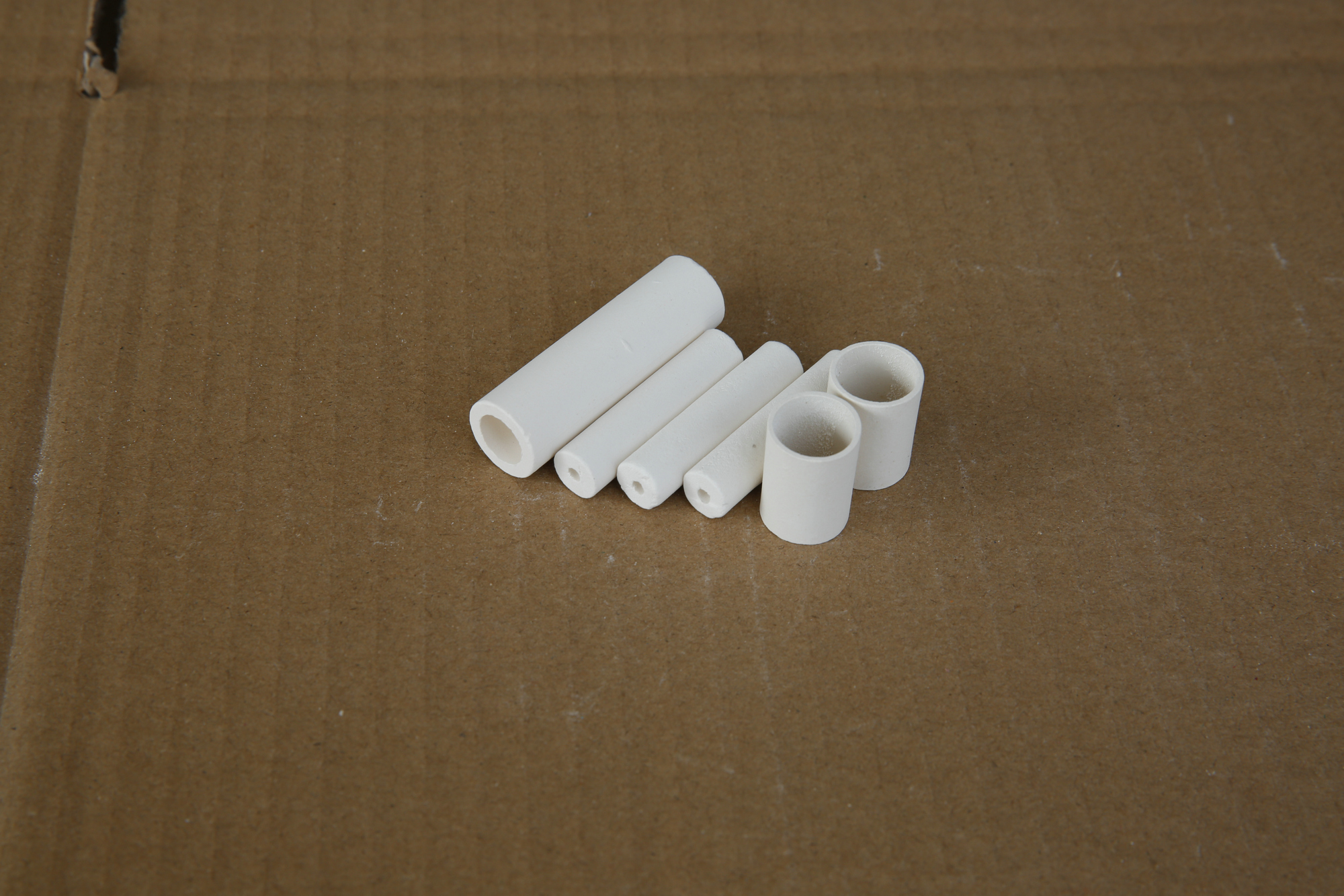 单孔氧化镁管-_63A6826