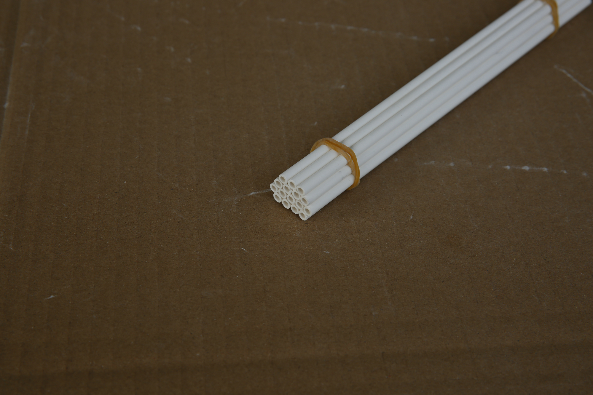 电熔镁棒-_63A6863