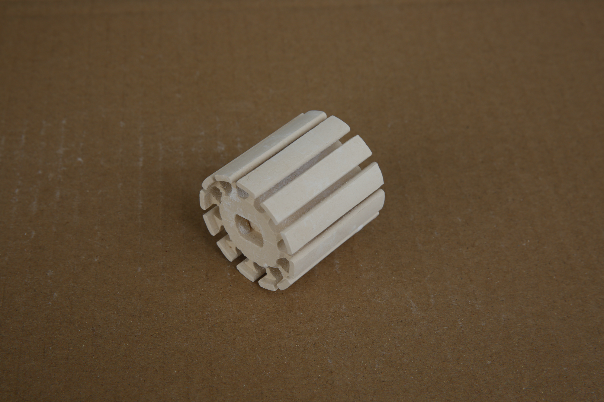 多孔氧化镁管-_63A6787