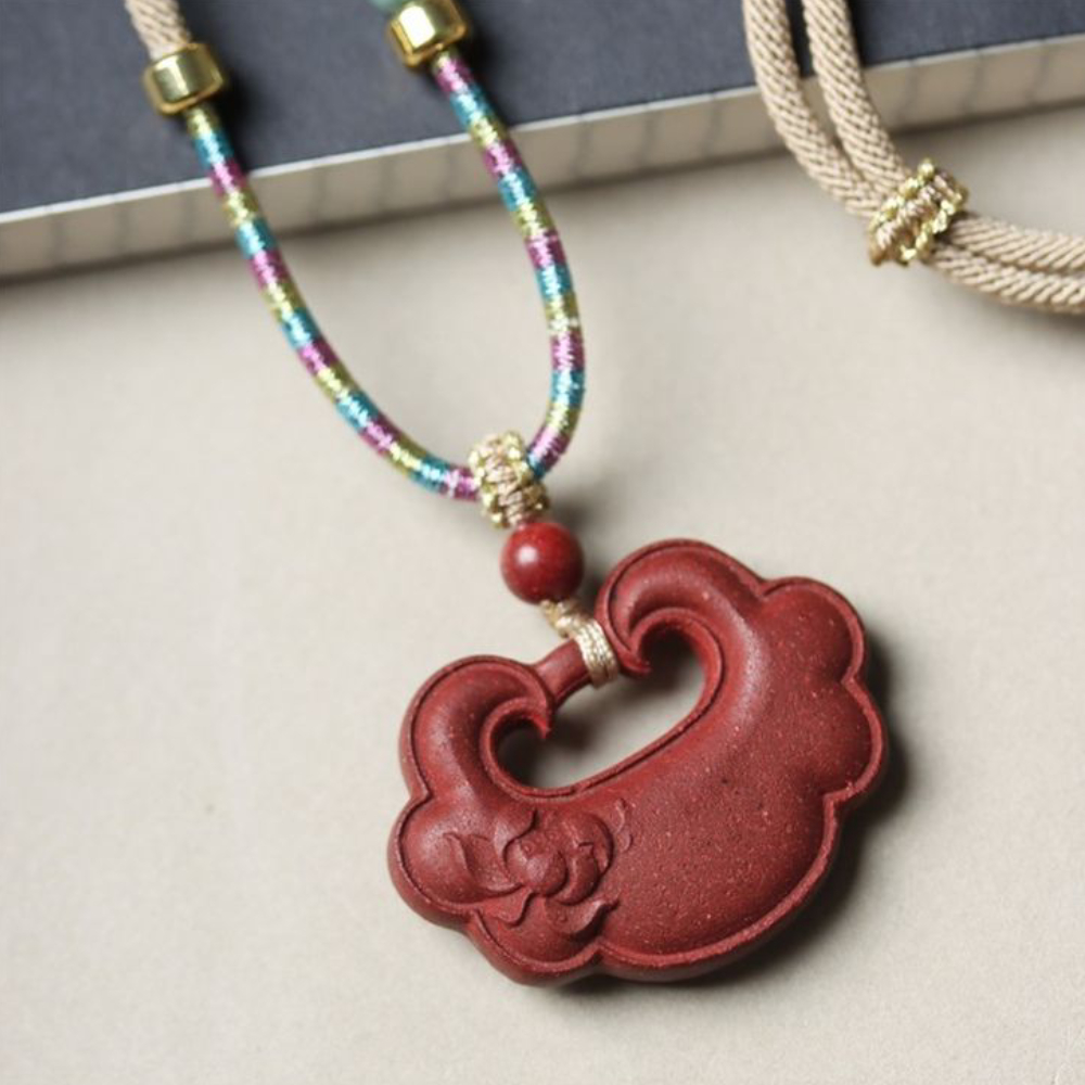 Ruyi shaped TCM herbal car incense pendant for natural aromatherapy - Heritage edition