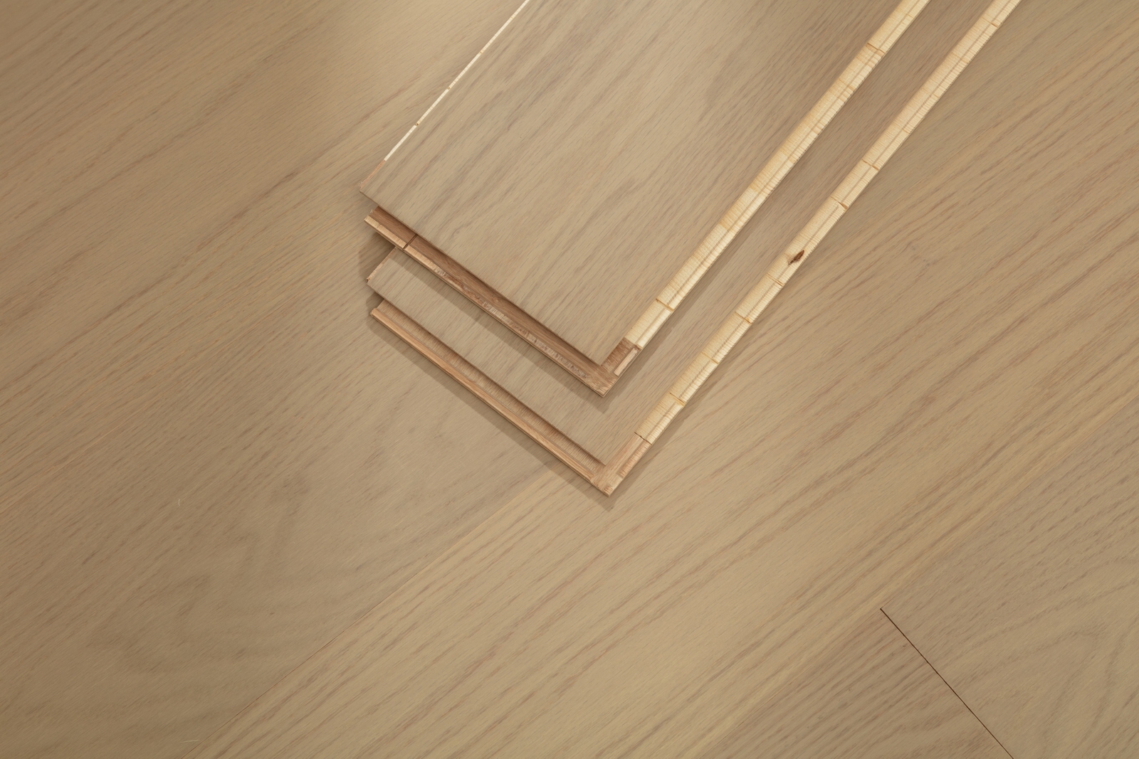 三层栎木锁扣实木地板-8