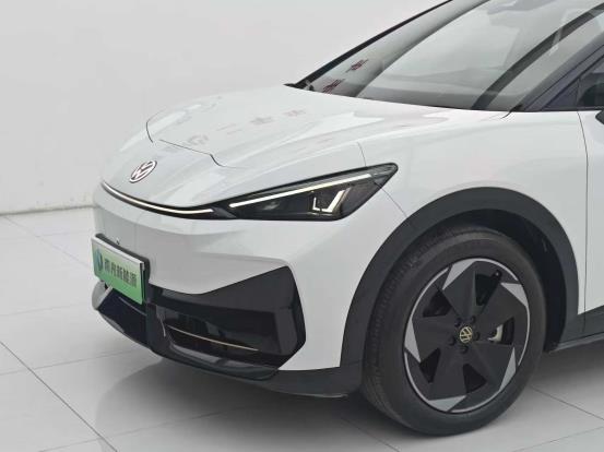 b4bbbe151328b8bab06cbec81af6aed1