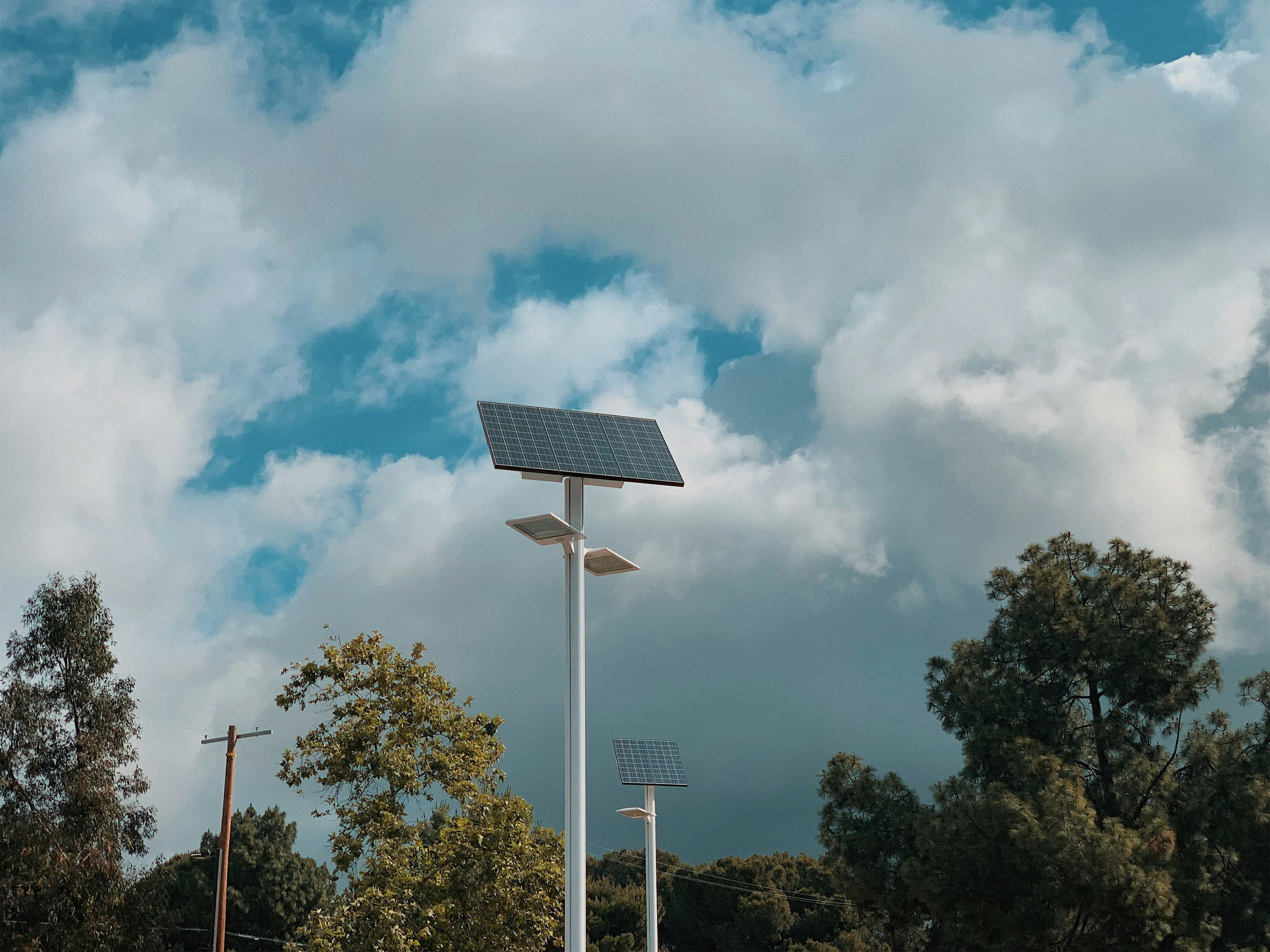 Zhongshan SUNRISE(shangruisi) New Energy Technology Co., Ltd was founded in 2019 and mainly produces solar lighting outdoor, Solar camera as well as mobile power banks, household energy storage, industrial energy storage and other products.