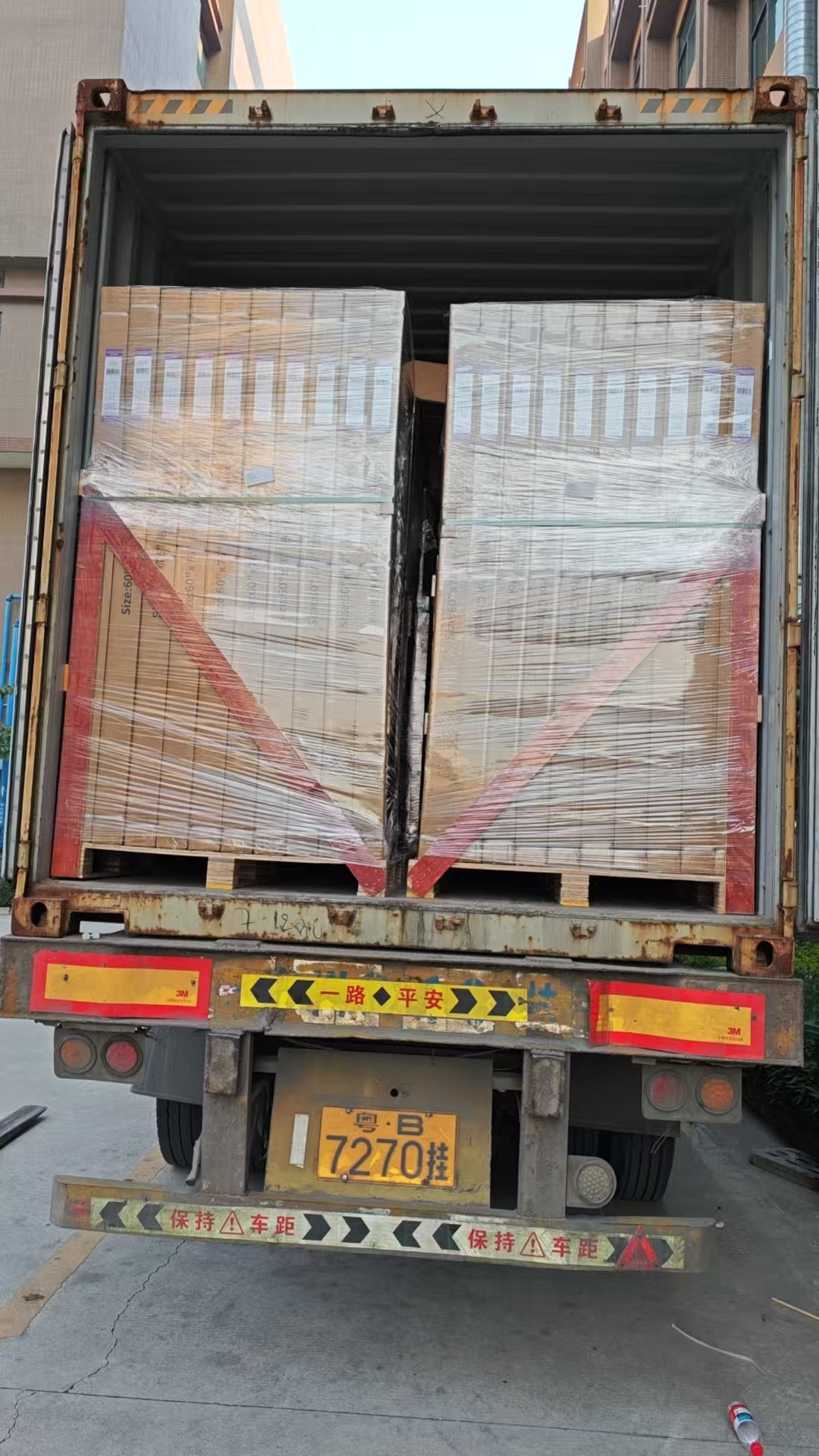 shower enclosures pallets in the container