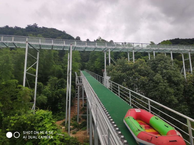 玻璃漂流水滑道 (46)