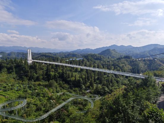 玻璃悬索桥
