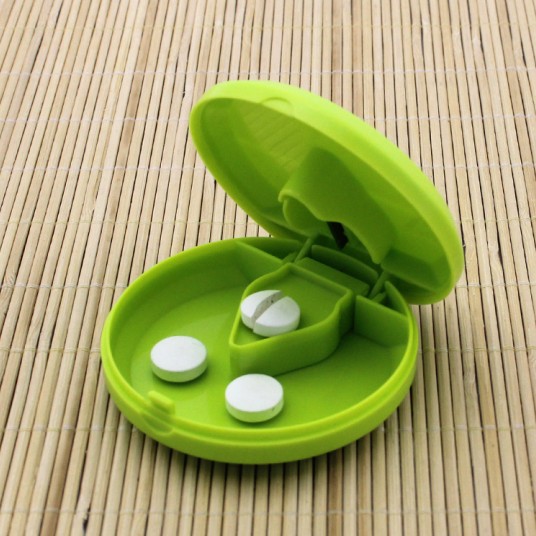 CompactPillCutterDispenser