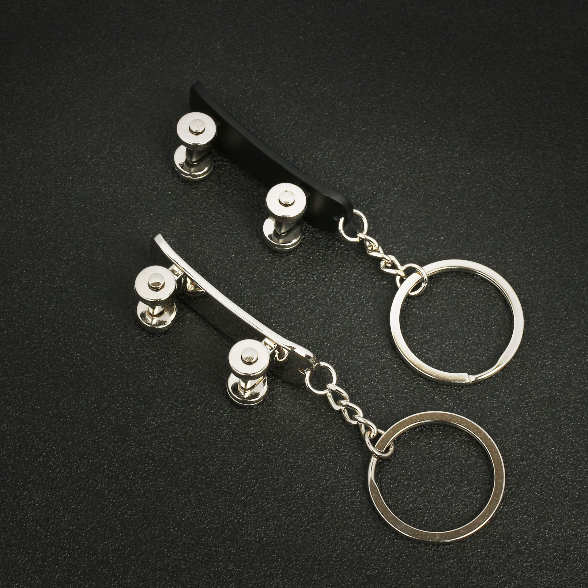 customizedSkateboardKeychain