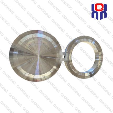 SpectacleBlindFlange
