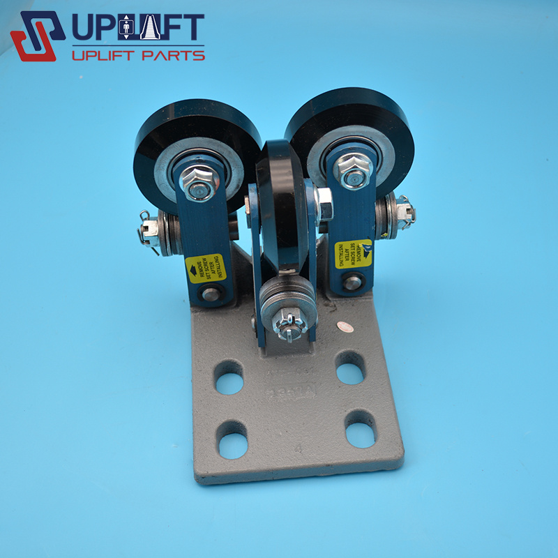 东芝滚轮导靴RG-90S-HNL90-45P6KB024P022-5