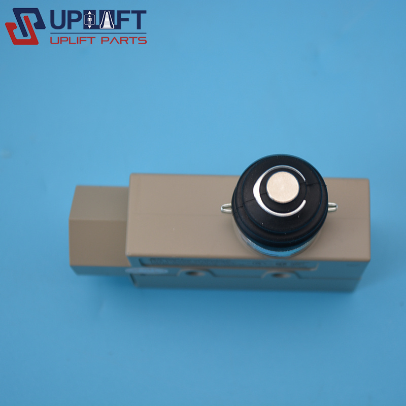 OMRON限位开关ZE-N-2-4