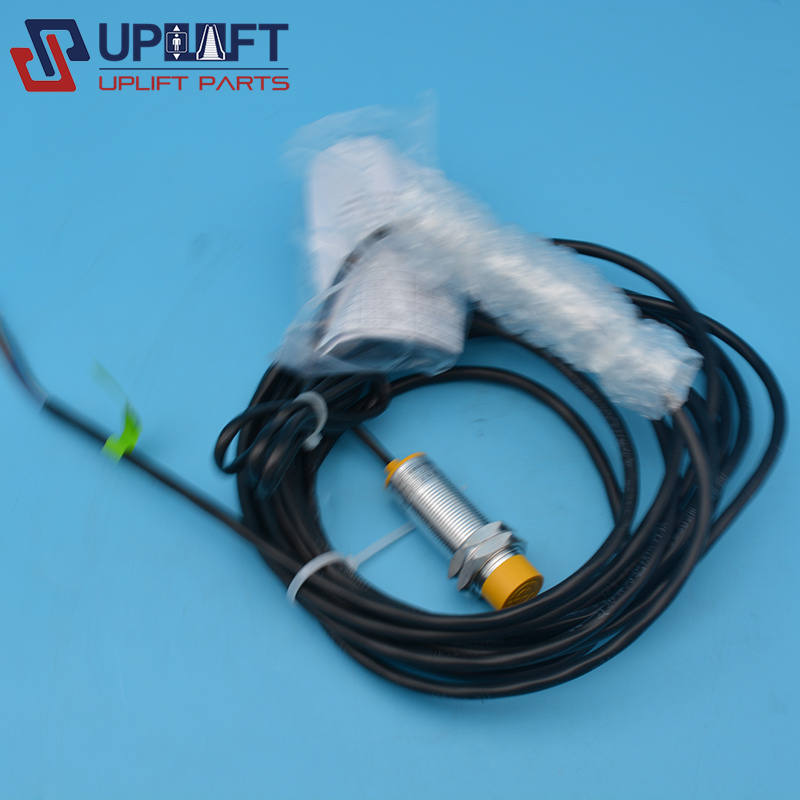 电梯荷载检测装置XIL-CZ01A电梯称重装置传感器-1