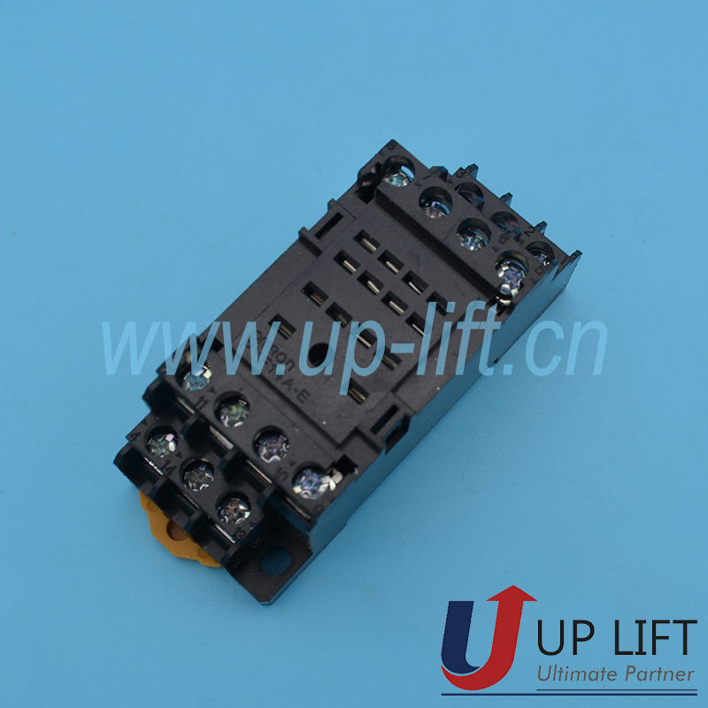 P29CNOmronrelayPYF14A-E-3