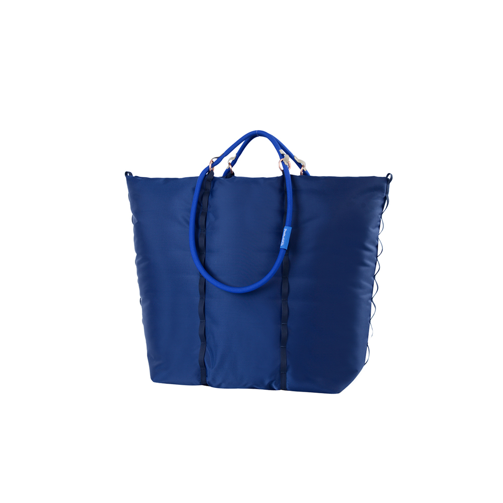 Large capacity tote bag