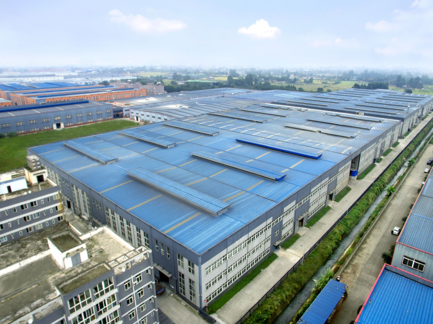 7348b945405887e678303fce3680722e_s