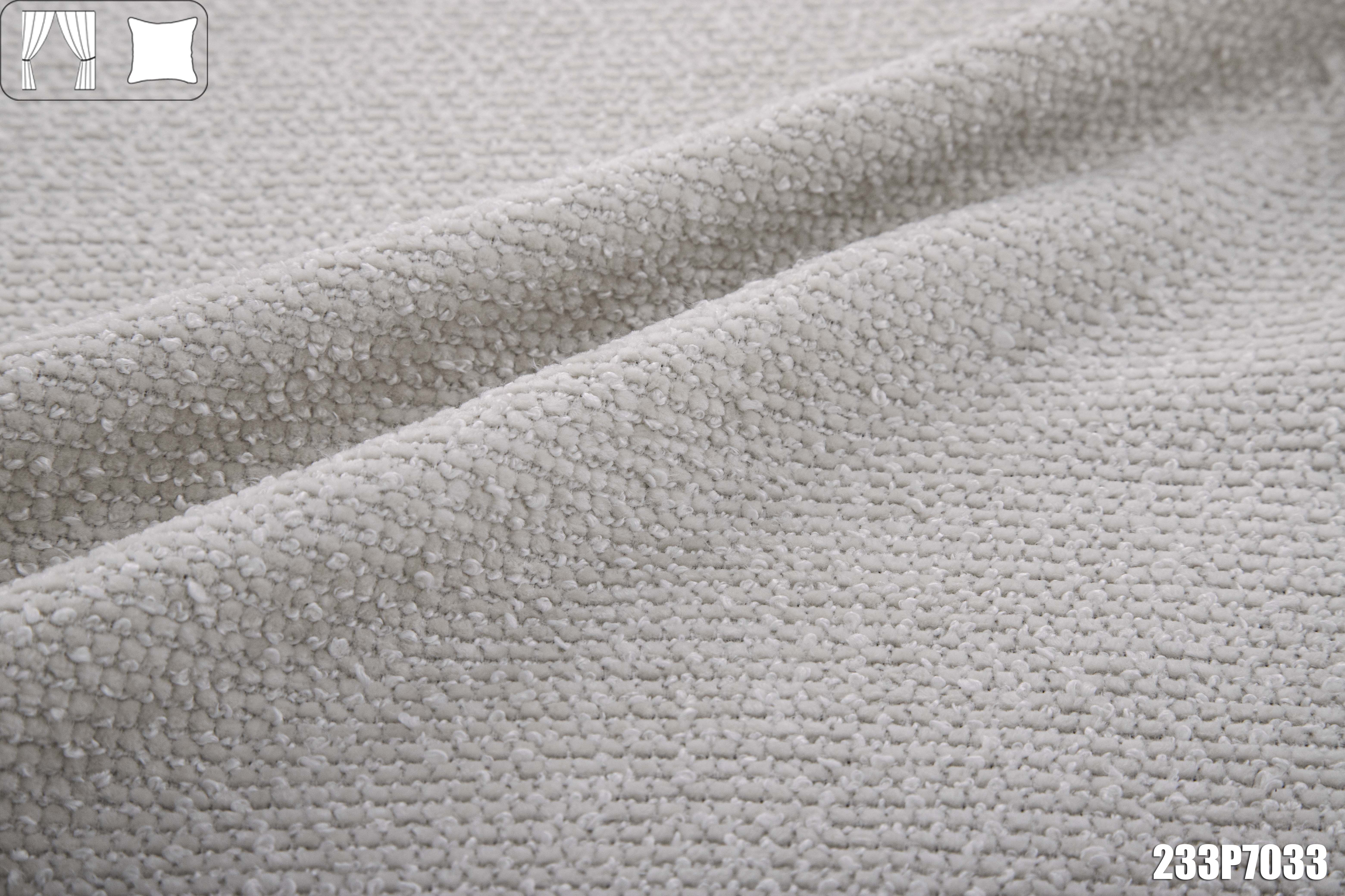 233P7033