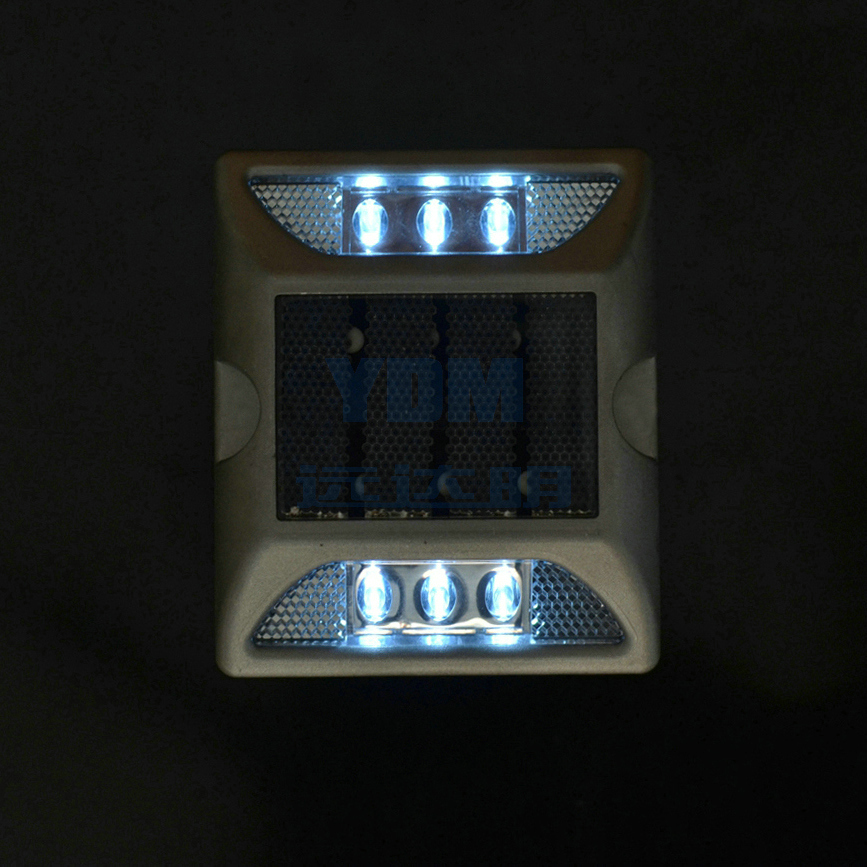 铸铝太阳能柔性版125双钉-铸铝反光太阳能道钉柔性板-双钉05