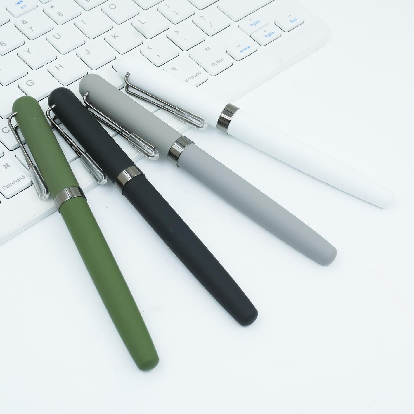 M26174ROLLERPEN-1