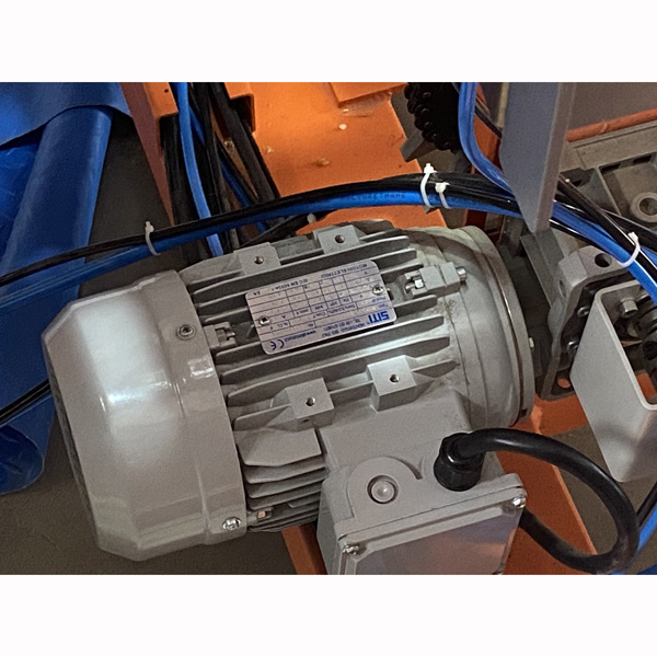 6.AutomaticFruitPlatformBoxMakingMachine